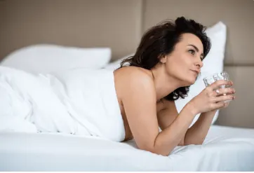 Daily Habits That Quietly Support Natural Weight Loss 1 Drink Water First Thing in the Morning